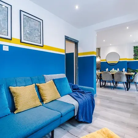 Sleek And Stylish House - 5 Minutes From Leeds Centre Leeds (West Yorkshire)