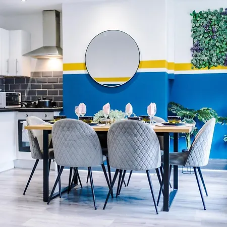 Holiday home Sleek And Stylish House - 5 Minutes From Leeds Centre Leeds (West Yorkshire)